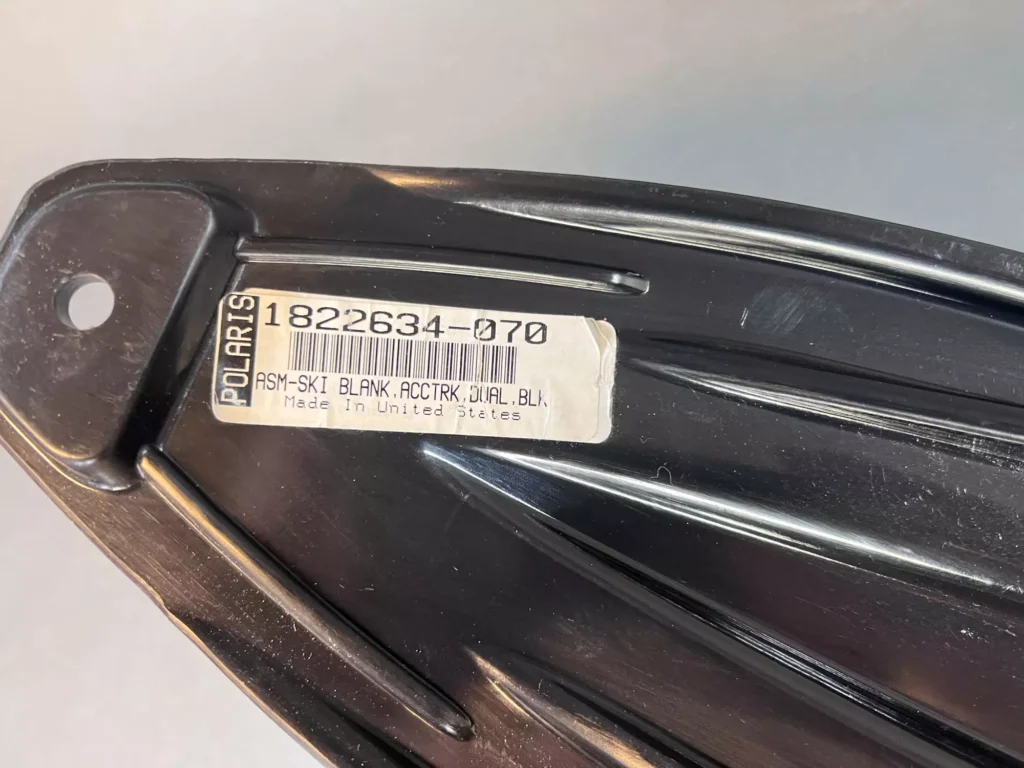 Polaris 1822634-070 - OEM SKI Black