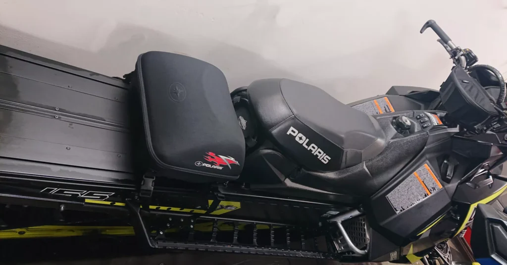 Polaris 2876039 - Tunnel väska , 17 Liter