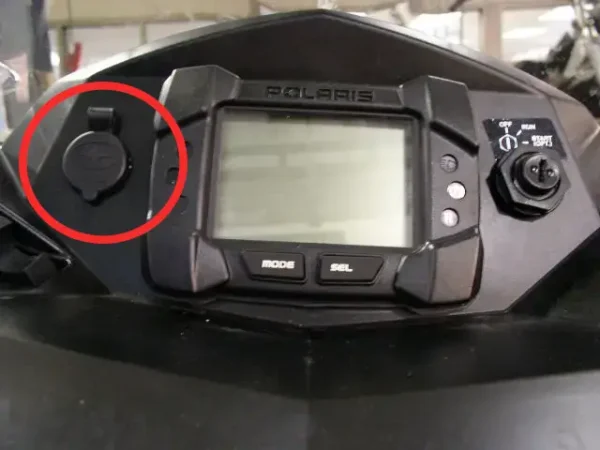 Polaris 2878475 - 12v uttag