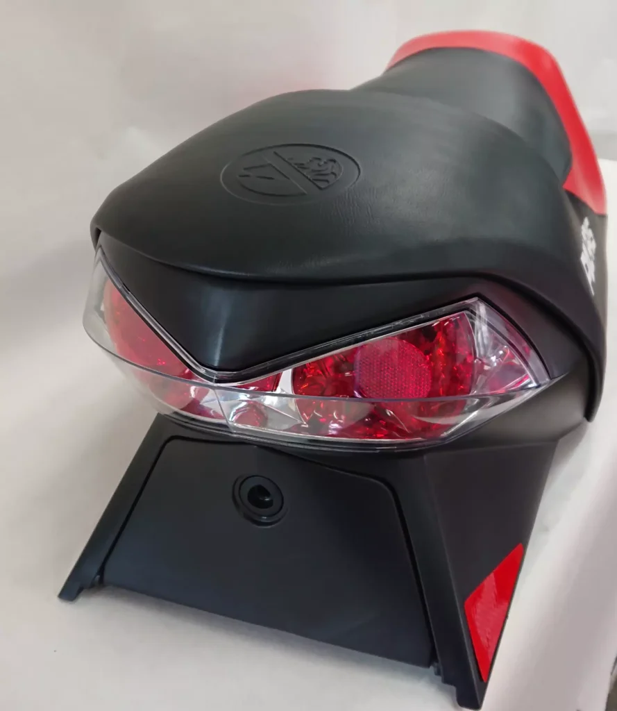 Polaris 2680002 - Dyna svart/röd  FUSION
