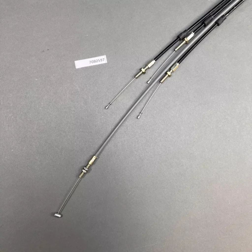 Polaris 7080597 - CABLE-THROTTLE W/OIL  / Gasvajer