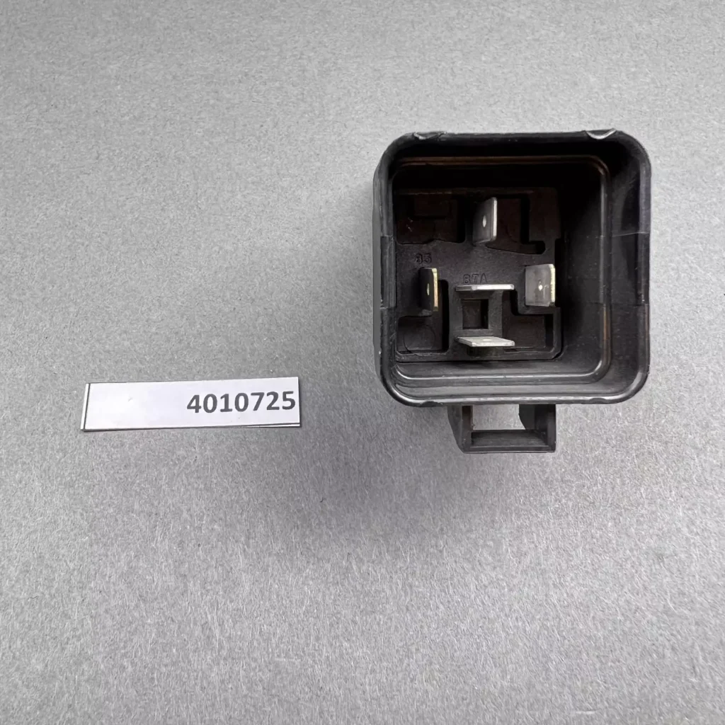 Polaris 4010725 - Relay