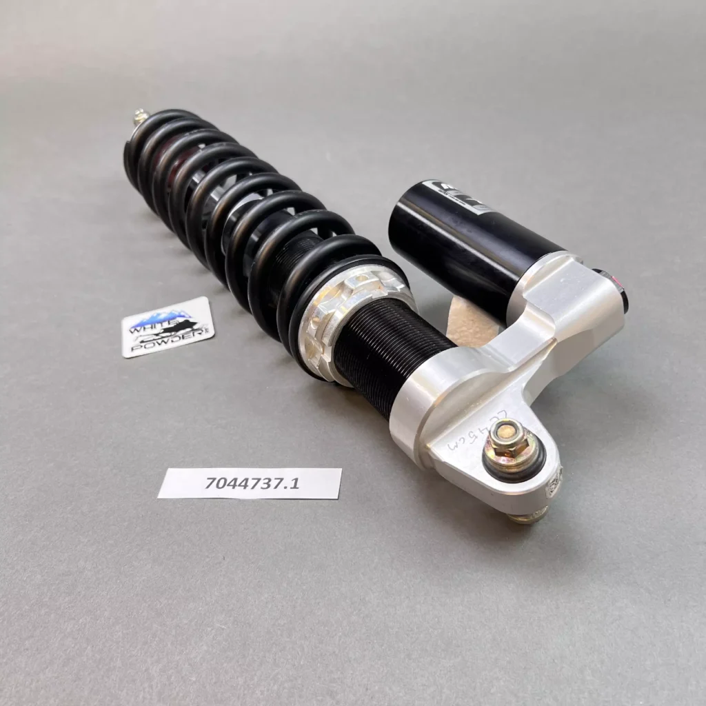 Polaris 7044737