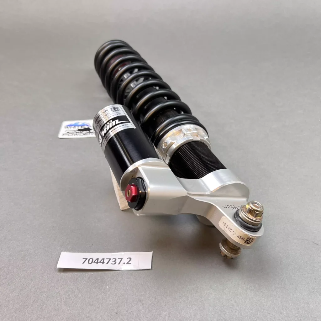 Polaris 7044737