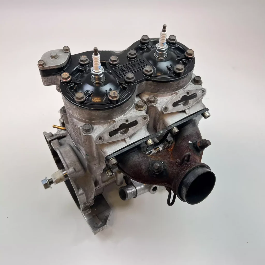 Polaris IQ 600 R 2016 Motor