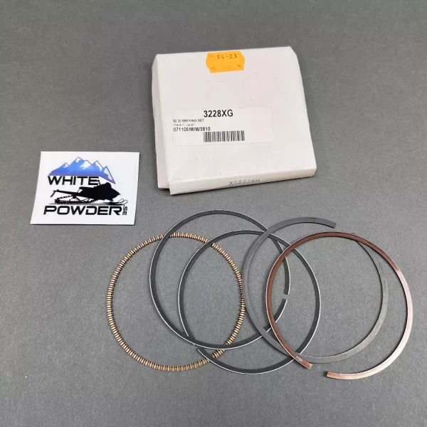 Wiseco 3228XG - 4 Cycle Kolvringssats  82.00mm